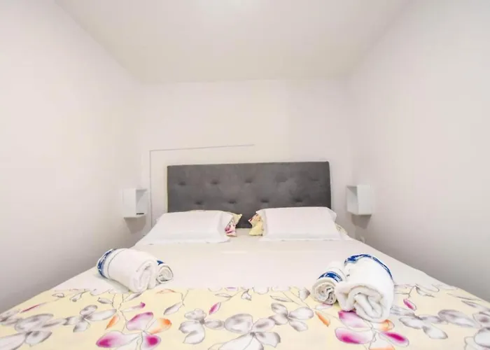 Mobile Homes Bella *