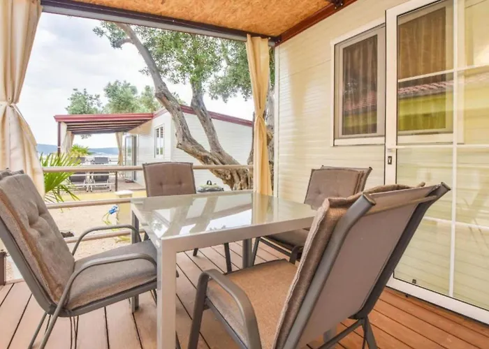 Mobile Homes Bella Holiday home Biograd Na Moru